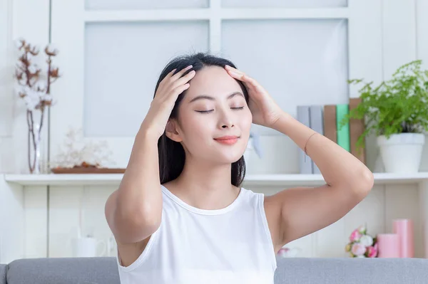 Wunderschöne Asiatische Mädchen Mit Sauberer Gesichtshaut — Stockfoto