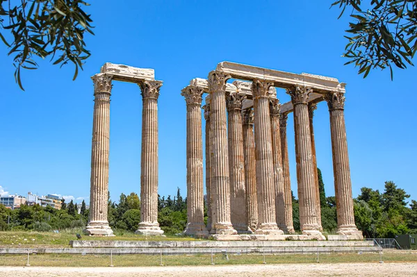 Ruïnes Van Oude Griekse Tempel Met Zuilen — Stockfoto