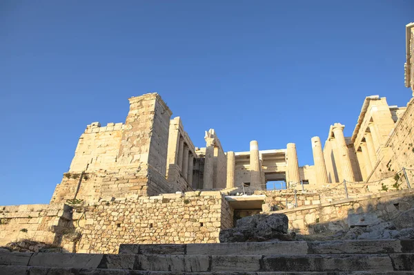 Руины Древнегреческого Храма Колоннами — стоковое фото