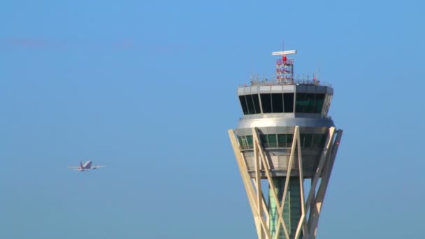 Torre di controllo del traffico aereo — Video Stock