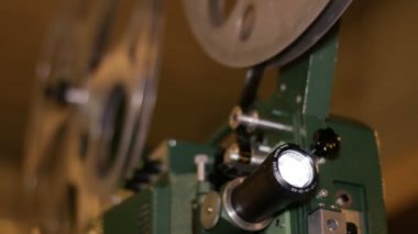 16 mm film projelendirme film projektör