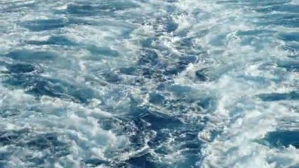 Morze szlak od rufy łodzi wycieczkowych — Wideo stockowe