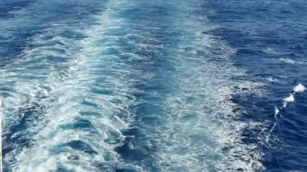 Sea Trail From the Stern of a Cruise Liner — Stock Video