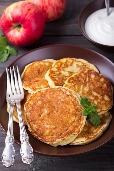 Süzme peynirli gözleme elmalı 