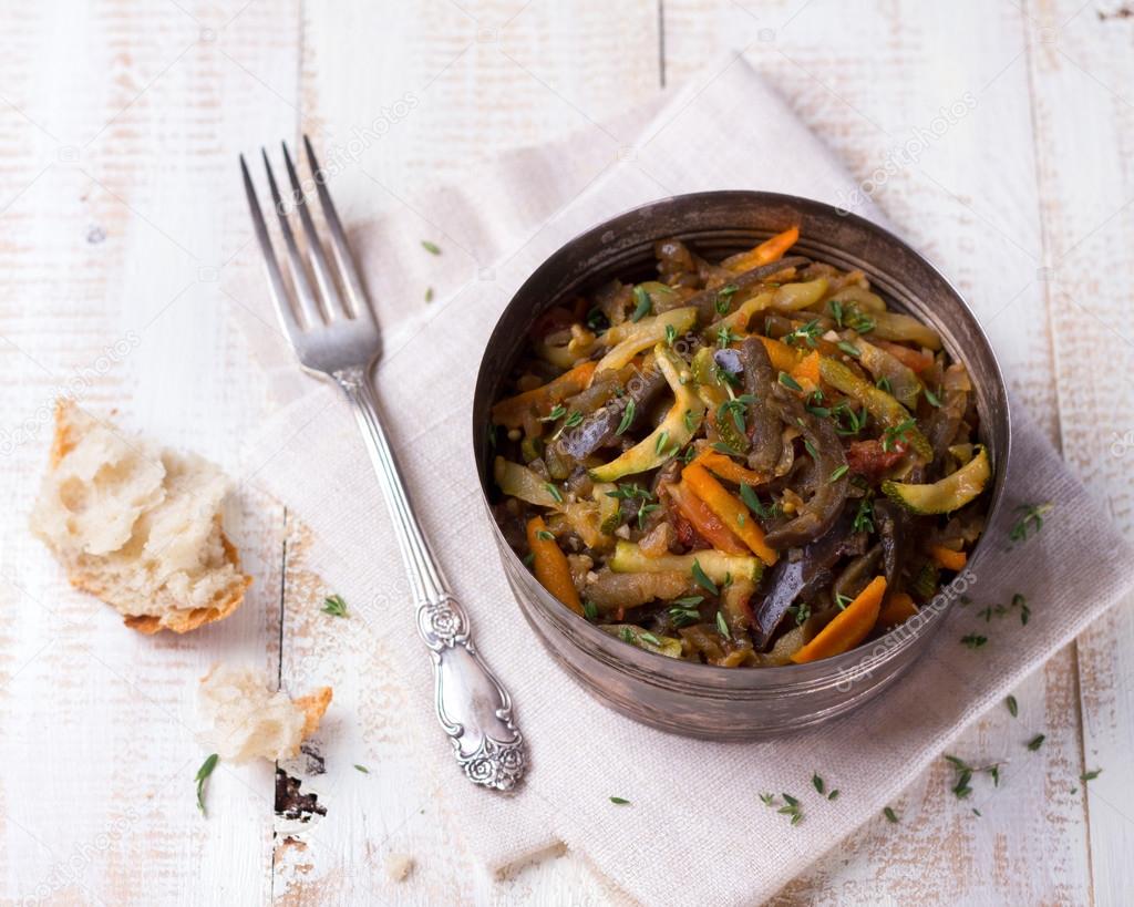 Vegetable ragout of eggplant, zucchini and carrots 