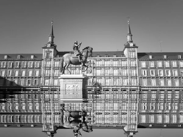 The beginning of the end, Artistic black and white photograph of places of Madrid, Spain, flooded by the rising sea waters,