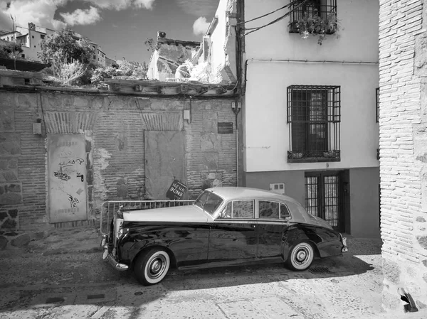 Toledo Toledo Spain 2020 Black White Photo Wedding Car Next — стоковое фото