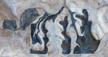   ABD, ABD 'de havadan gelen yardım çizimlerinin soyut fotoğrafçılığı: Soyut doğalcılık, mecazdan mecazî resme,  