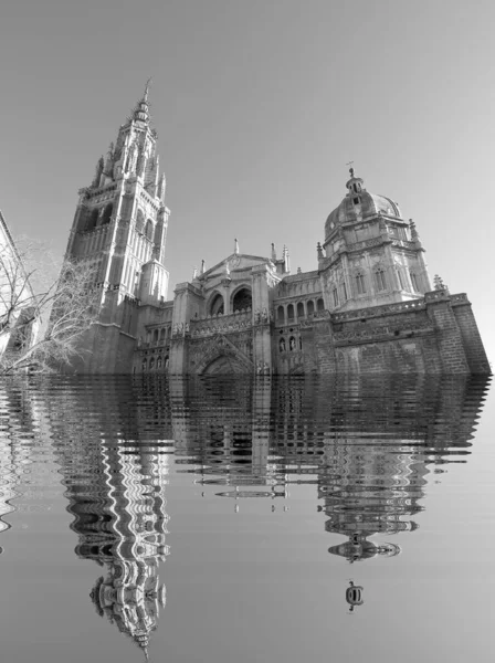 Comienzo Del Fin Catedral Toledo Cubierta Por Crecientes Aguas Debido —  Fotos de Stock