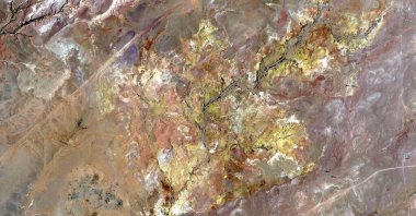   ABD, ABD 'de havadan gelen yardım çizimlerinin soyut fotoğrafçılığı: Soyut doğalcılık, mecazdan mecazî resme,  