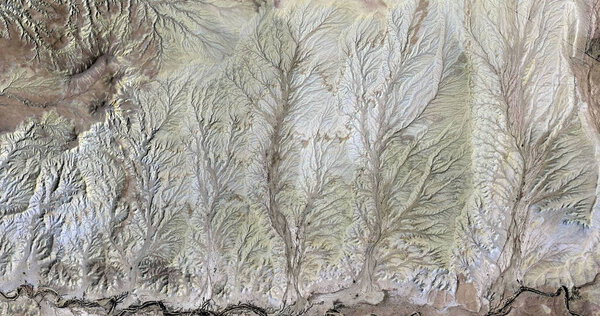  United States, abstract photography of relief drawings in  fields in the U.S.A. from the air, Genre: Abstract Naturalism, from the abstract to the figurative, 