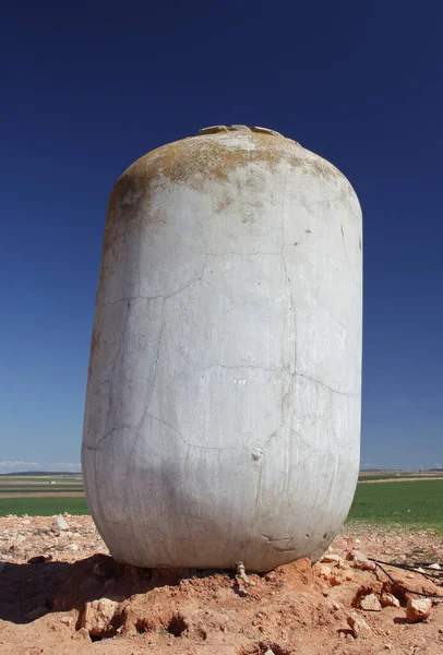 Typical jar for storing wine in the wineries of La Mancha, they are installed in the La Mancha countryside as an ornamental motif.