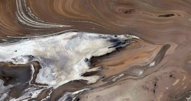  Afrika çöllerinin havadan soyut fotoğrafçılığı. Çöl manzaralarının havadan görünüşü, 