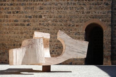 photographic  with different points of view of the sculpture by Eduardo Chillida 