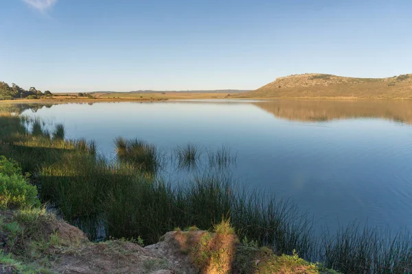 Crystal Clear Field Lagoon Mountain Ranges Background Reflections Water Sunrise — Stock Photo, Image