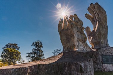 Arjantin 'deki şehir parkında güzel bir anıt.