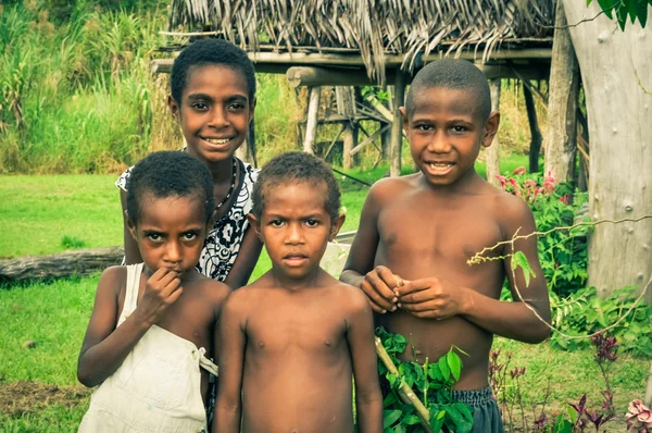 Ojos curiosos en Papúa Nueva Guinea —  Fotos de Stock