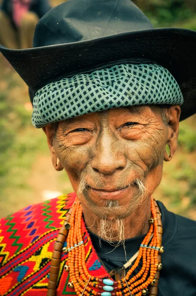 Homem com chapéu preto — Fotografia de Stock