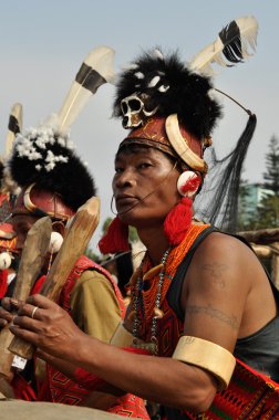 Ahşap kazıklı adam