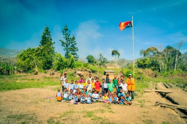 Papua Yeni Gine'deki çocuklar