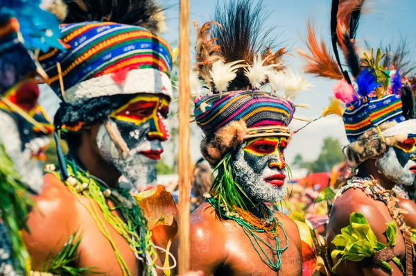 Olhe para a frente em Papua Nova Guiné — Fotografia de Stock