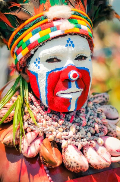 Femme masquée en Papouasie-Nouvelle-Guinée — Photo