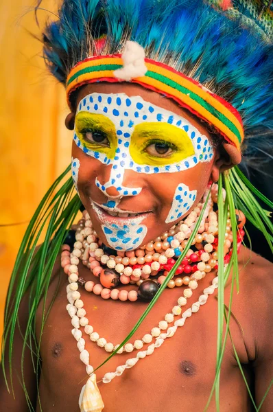 Pequeño niño sonriente en Papúa Nueva Guinea —  Fotos de Stock