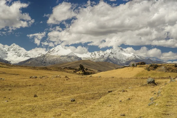 Cordillera Negra en Perú — Foto de Stock