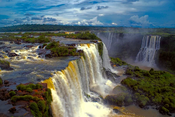 Iguazu Şelaleleri