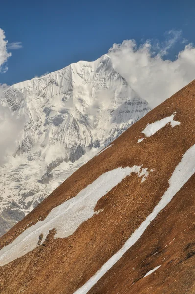 Slope in Himalayas — Stock Photo, Image