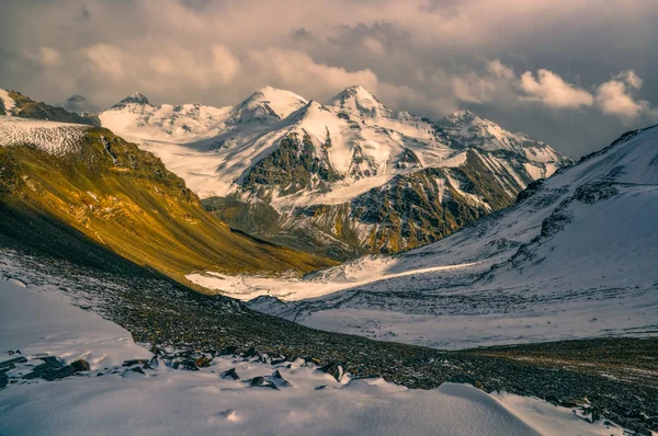 Vallée du Tadjikistan — Photo