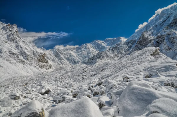 Гималаи близ Канченджанги — стоковое фото
