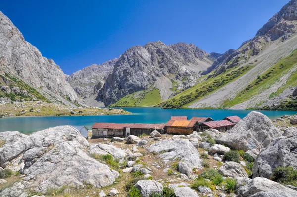 Tien-Shan lake — Stock Photo, Image