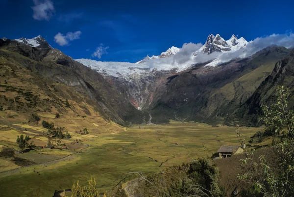 Perulu and dağları — Stok fotoğraf