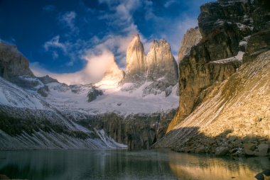 Torres del Paine clipart