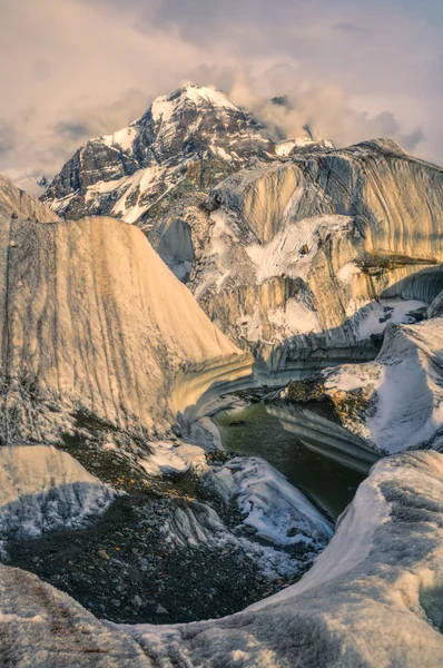 Engilchek glacier — Stock Photo, Image