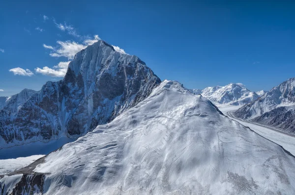 Pico de montanha no tajiquistão — Fotografia de Stock