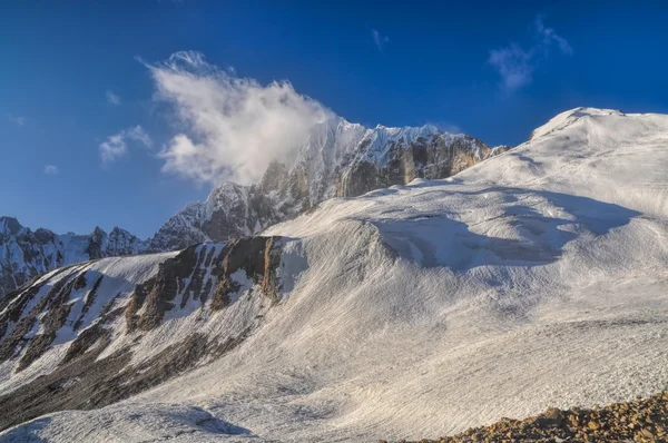 Mountain peaks in Tajikistan — Stock Photo, Image