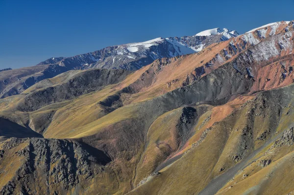 Krajina v Kyrgyzstánu — Stock fotografie