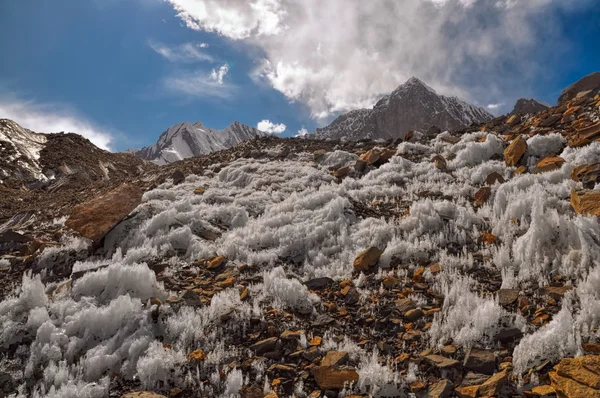 Cristales de hielo en Tayikistán — Foto de Stock