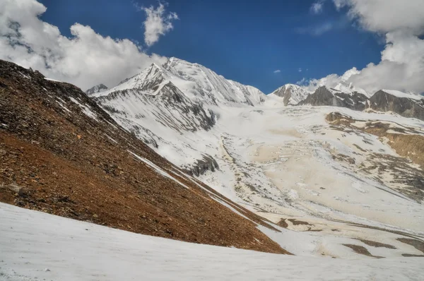 Pico en el Himalaya — Foto de Stock