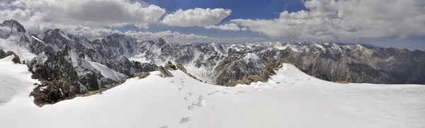 Ala Archa in Kirgizië — Stockfoto