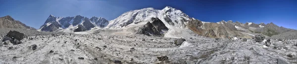 Tien-Shan in Kirgizië — Stockfoto