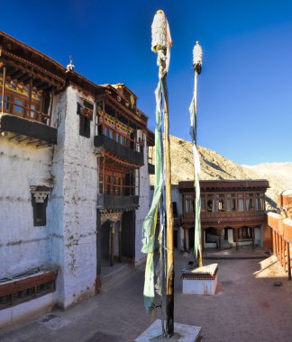Chemrey manastır