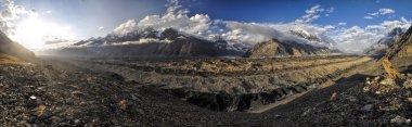 Kırgızistan'daki Tien Shan