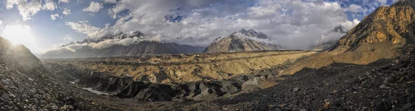 Tien-Shan in Kyrgyzstan — Stock Photo, Image