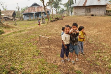 Oynak çocuklar Nagaland, Hindistan