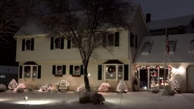  Noel arifesi hafif kar yağışında 4K Tatil Evi rahat ve resim gibi.