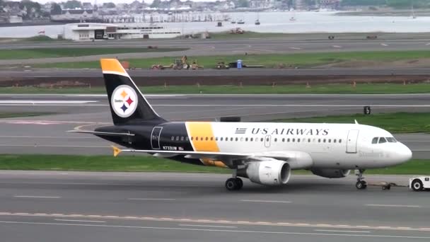 Pittsburgh Steelers football airplane — Stock Video