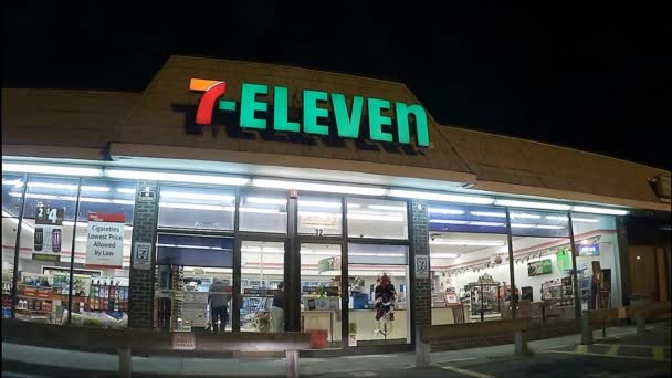 Unidad tienda 7-eleven — Vídeo de stock